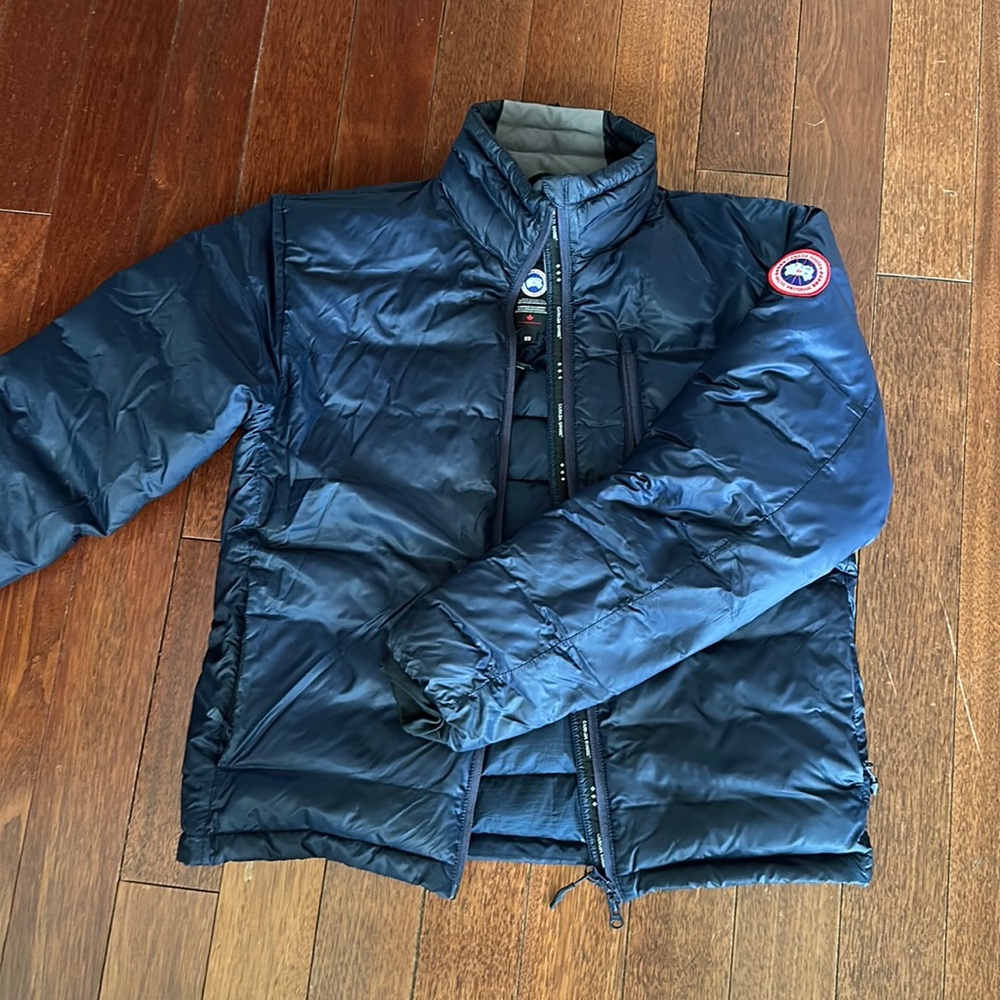 Canada Goose Men’s down navy jacket size M